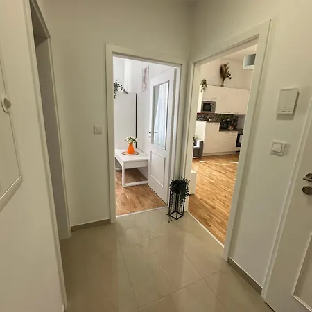Apartamento 1 National Muzeum Stylish *